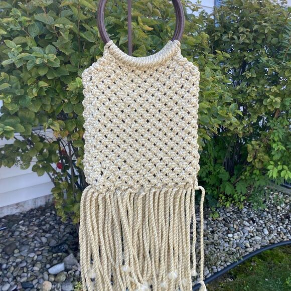 Handmade Macramé Bohemian Bag Cream with Fringe Dark Wooden Handles Bag Purse - Picture 4 of 5